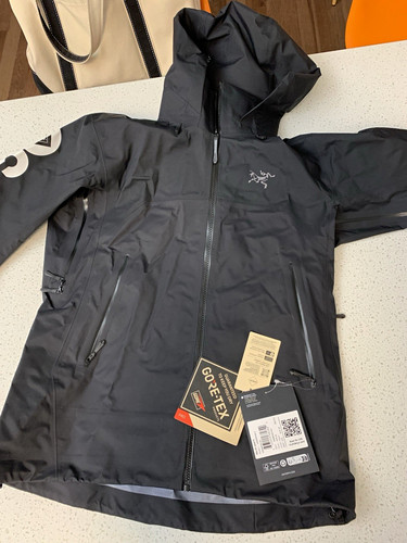 Ultra rare arc teryx - of, arc’teryx